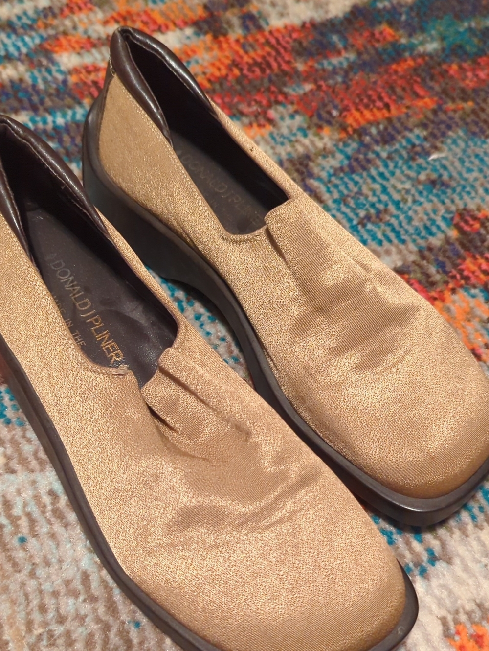 Donald Pliner Beige/Olive Metallic Slip-On Driving Loafers Lug Sole Shoes Sz 7.5 - Picture 8 of 8